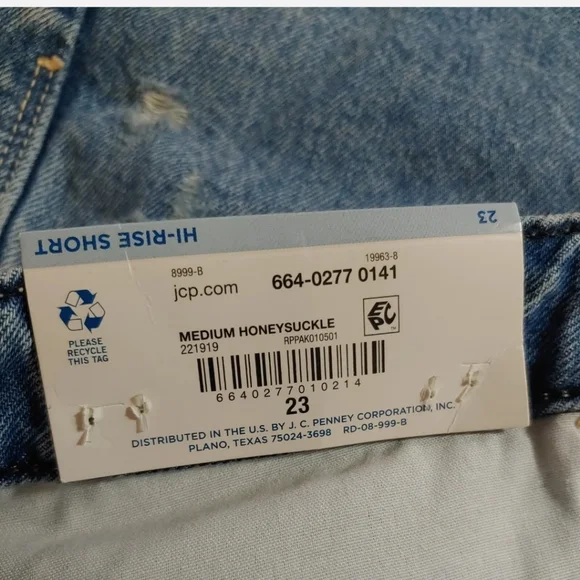 Arizona Jeans High Rise Blue Denim Shorts Med Honeysuckle Woman Plus 3X 44/3.5" - Picture 7 of 8